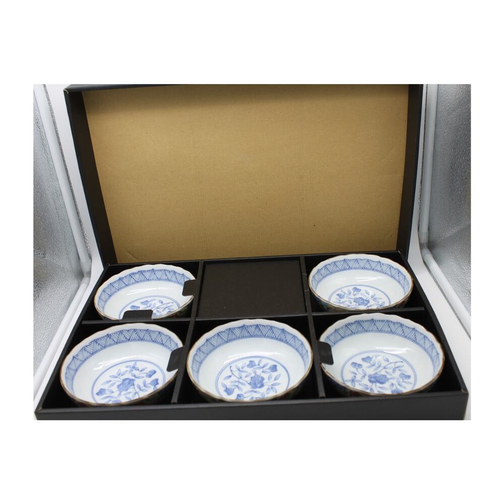 New Kafuh Japan Porcelain Blue White & Floral Pattern 5 Serving‎ Dish Bowls